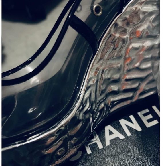 Shoes - Picture 2 of 4